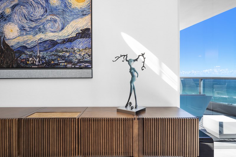 Bath Club Beach Apartment
