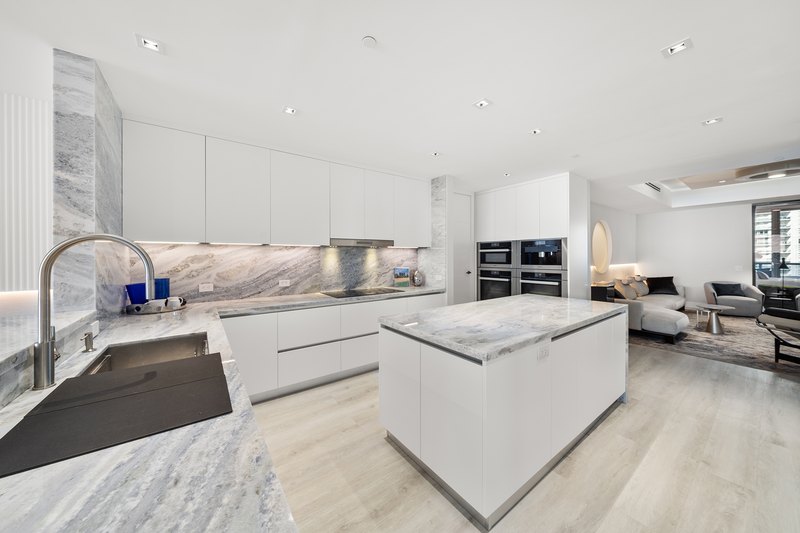 Bath Club Beach Apartment