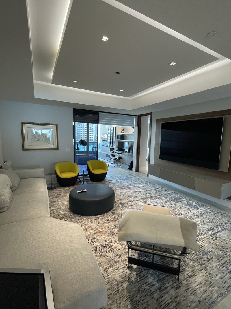 Bath Club Beach Apartment