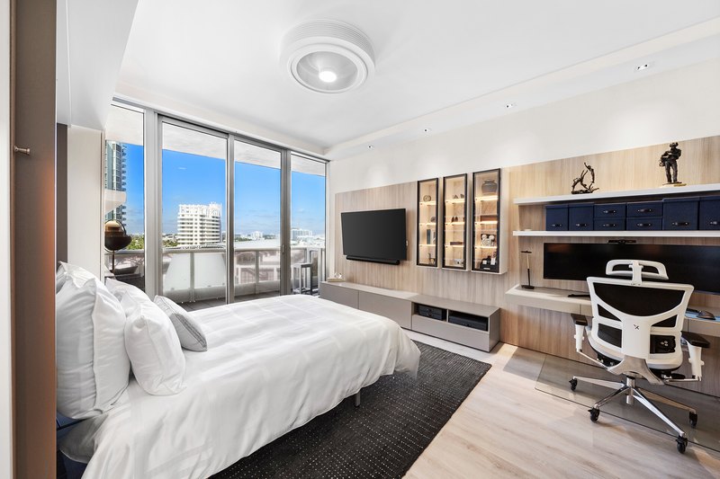 Bath Club Beach Apartment